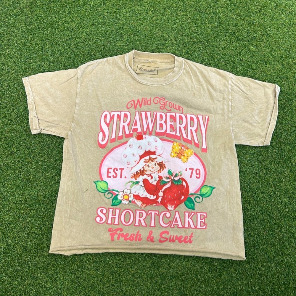 Strawberry Shortcake Isaac Morris Graphic T-Shirt Tan Cropped Mens Medium M